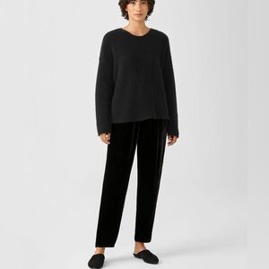 Eileen Fisher size S Black Velvet Pleated Tapered Pant Easy Fit, Ankle Length